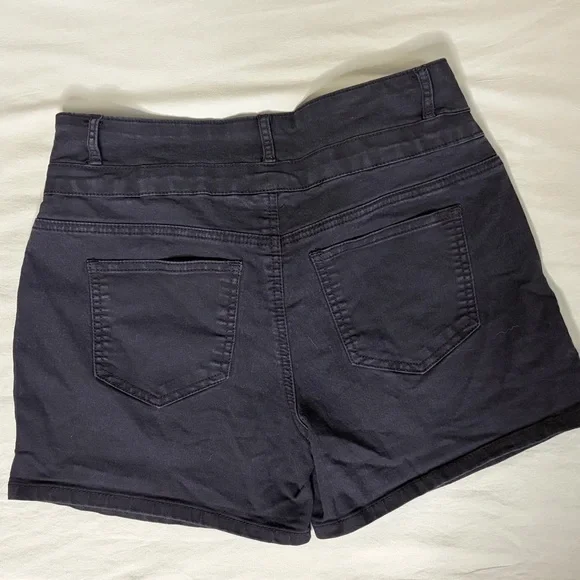 Silver Crush Black High Rise Shorts | Women’s Stretch Denim 3 Button Shorts Size - Picture 2 of 4